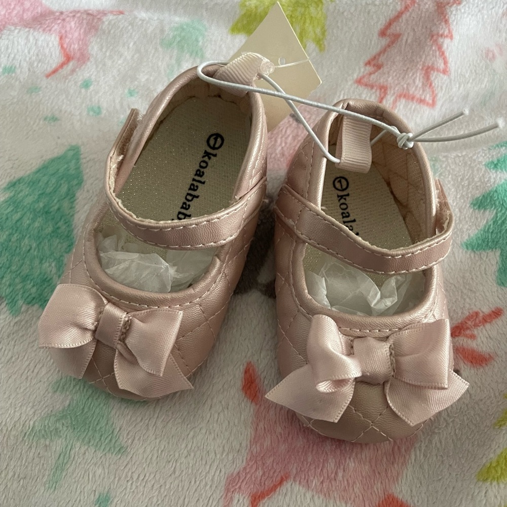 Baby girl booties